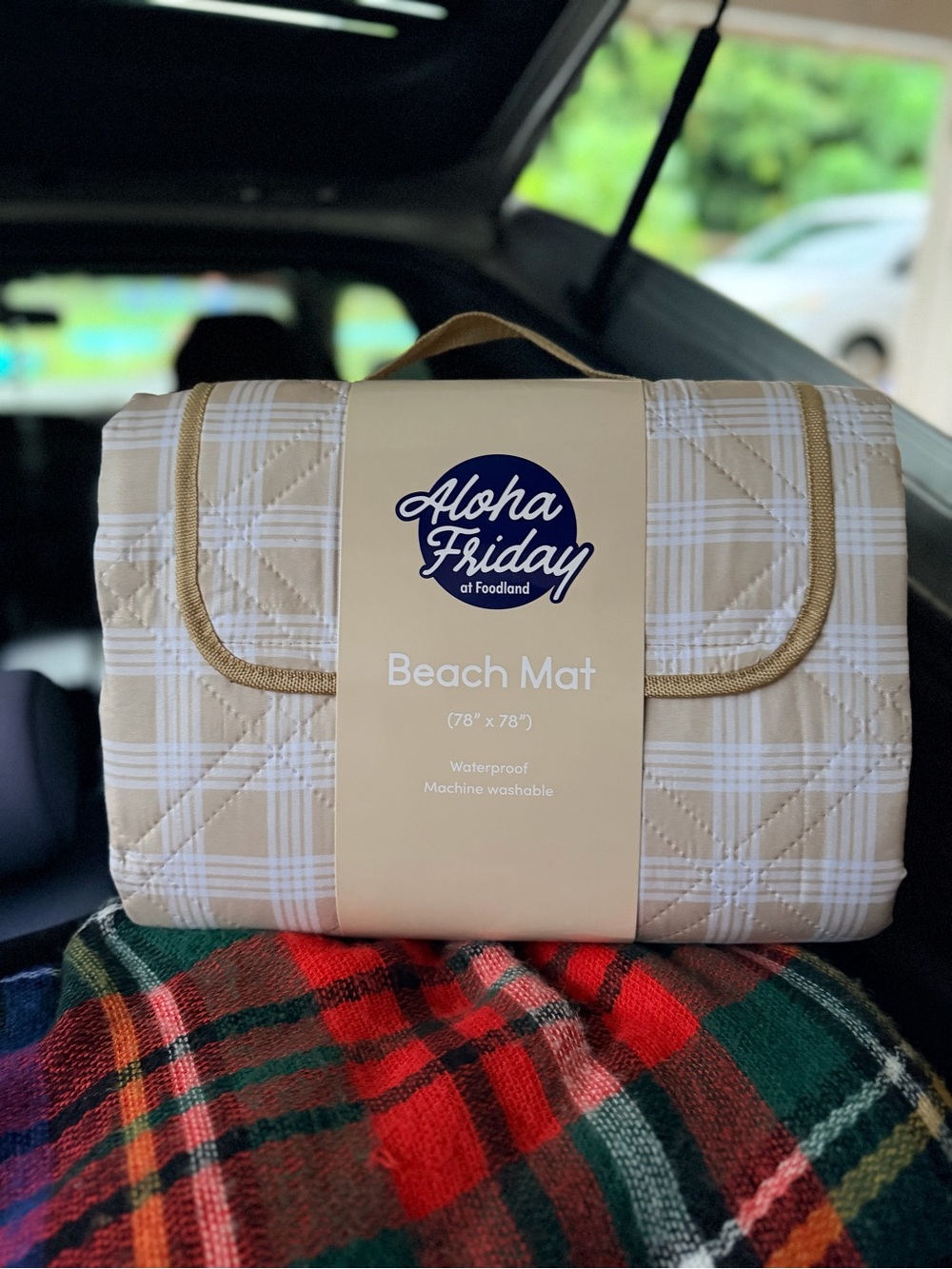 Aloha Friday Beach Mat - Beige Palaka